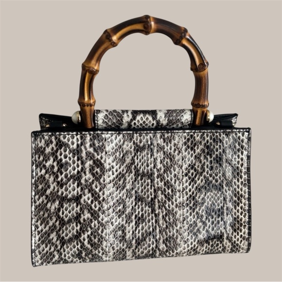 Gucci Nymphaea Python - Picture 1 of 16